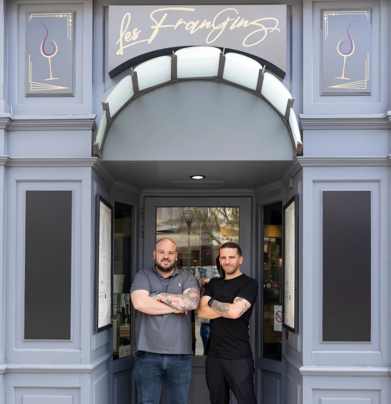 Brasserie Les Frangins Restaurant Saint Brieuc Centre Les Frangins Saint Brieuc Portrait Hd 6 11